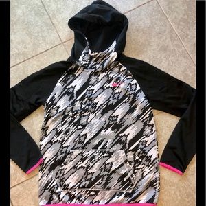 Girls Nike sweatshirt size xl
